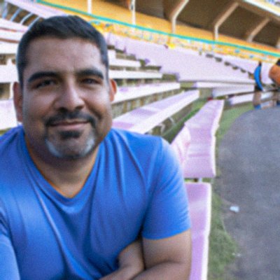 Inversionista. El mejor escape lo consigo con la música.