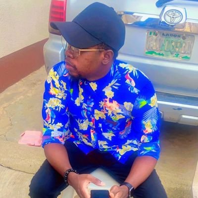 Travel consultant, Coach #GrassrootFootball @acmilan #FootballAnalyst #TeamKaka #TeamMessi #TeamIniesta #TeamBrymO #TeamMikelObi #FORZAMILAN #Progressive