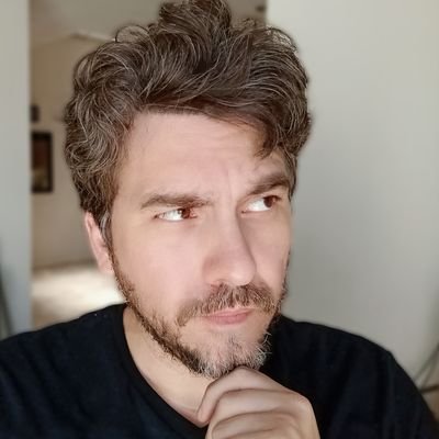 Agente del Caos, Bufón de Twitter. Creador de #NotiBaks.
Si buscas análisis profundos y serios sobre temas de actualidad,
estas en el lugar incorrecto.