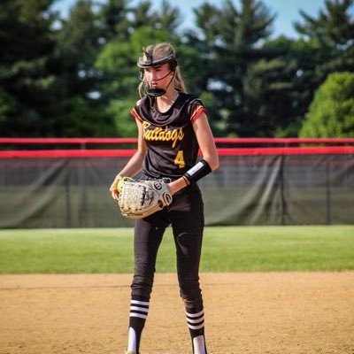 Sparks Gold 18u• RHP/INF #4 •Batavia High School• Millikin Softball Commit Ⓜ️•