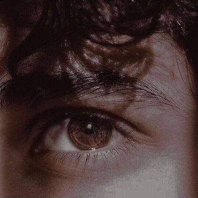 °rp_supp : загублена душа посеред попелища твоїх сподівань.
r j lupin°