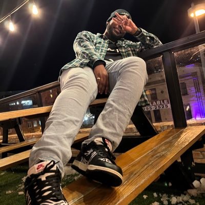 s_jarrryd's profile picture. Note To Self: You Good, You Poppin.