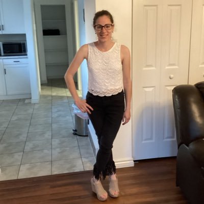 nadiafable's profile picture. 