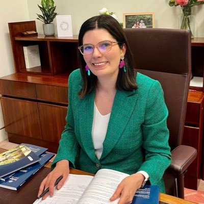 Shiva7138225159's profile picture. how you can earn $5800 in 5 hours... without sending money to anyone.     100% legit Ask me how I can teach https://t.co/ZTHPf8OHXS