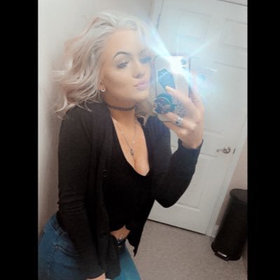 lbxo_'s profile picture. keep it strange ✌🏼