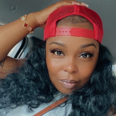 self-taught Celebrity designer, IG: thekellieford