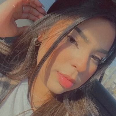 Your value doesn't decrease based on someone's inability to see your worth. 🌙🌹◢ ◤ RP 🤍🫶🏻