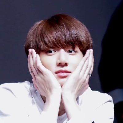 💜DynamiteでBTSにハマった大人ARMY。ジンくん、ジョングク寄りのオルペンです。仲良しで、カッコよくて、楽曲はいいし、ダンスが超すばらしい💜BTSのおかげでとても楽しい時間を過ごせています💜いいねたくさんします💜仲良くしてください。