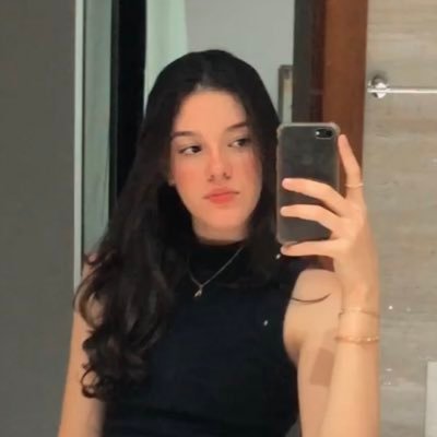 sarinhaff_'s profile picture. dear diary…