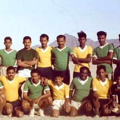 بسيط أحب ان اعيش بحريه وارغب بالتعارف