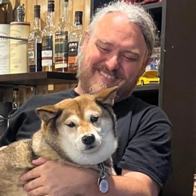 Lives in NYC. Works in whiskey. Stands with Ukraine and Israel.
