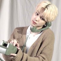 ✧*̣̩ ren ⁷☽⋆ (@redamancyjimin) 's Twitter Profile