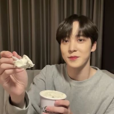 《atiny • potterhead • F1 girlie • crocheter》 🍮🧶🏁 fanacc + sbt acc