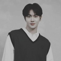 zhєαα (@baeecotton) 's Twitter Profile