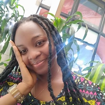 MoreOfThisThat's profile picture. God's baby| book girlie| designer.

Portfolio - https://t.co/nBs9K2T3YP