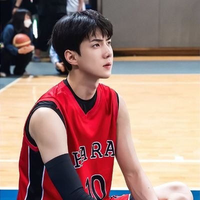 EXO is 9 periodt/SEHOIST/EXO-L, Carat, Reveluv, and lowkey Blink/ #Sehoist #Chansooist #Seoksooist