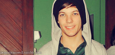 just a girl that loves 1D,especially louis, supporting the band always!and always supporting louis&harry!