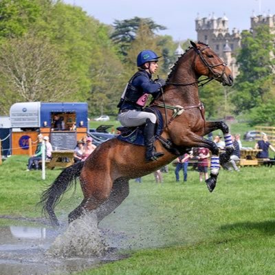 Scottish teenage athlete and sports scholar at Strathallan School 🏴󠁧󠁢󠁳󠁣󠁴󠁿 Event Rider Scotland Under 18 100 Squad 2023 🏴󠁧󠁢󠁳󠁣󠁴󠁿