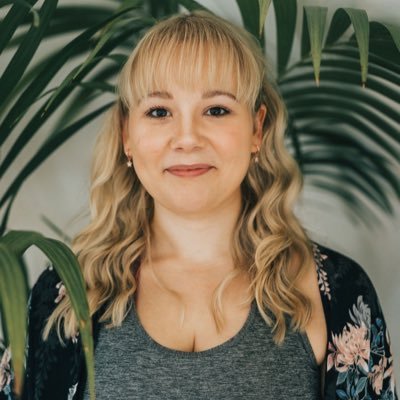 Vocal Coach, Yoga Teacher & Sound Healer 🙏 🎶 | Ed. Coordinator @brumhippodrome | MA Voice Pedagogy @Voice_Studies 📚 | Associate Lecturer @PERFORMERS_coll