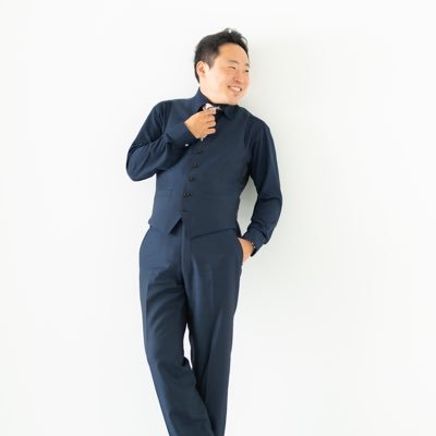 kawahara_gyosyo's profile picture. ドローン空撮大会@上矢作にて優勝（観光PR動画｜ 飛騨市空撮大会にて特別賞受賞｜行政書士向けドローン研修講師｜書籍プロデューサー就任｜ OnlyOneMovie 代表｜ ＃大阪｜#行政書士｜#ドローン好き｜＃ミスチル好き|＃映画好き｜@tatsuya_drone / 「人生後付け」/3事業展開中