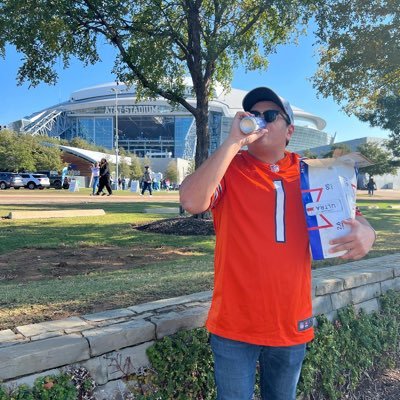 LifeAboutBert's profile picture. 2018 3FL fantasy football champion. aspiring ufologists/ amateur conspiracy theorist. Let’s get weird. #codyandthelubekings