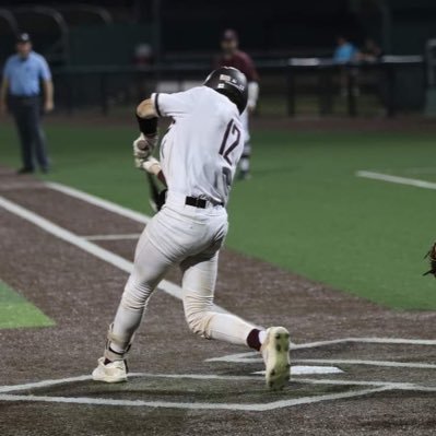 #uncommitted 2025 silsbee high school 6’2 190/ switch hitting catcher 7.06 60 time/2023 newcomer of the year email. Jalenfobbs13@icloud.com