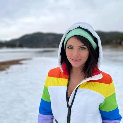 jessmith0's profile picture. Hello are you interested in hook up