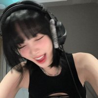 vesta (@weakcl4ss) 's Twitter Profile