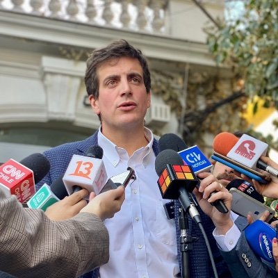 Abogado. Diputado del distrito 15. Jugado por la solidaridad. #ConChile