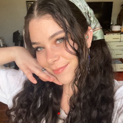 mandabanana16's profile picture. i’m glad you’re here 💟