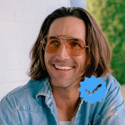 Official Jake Owen Private chatting Acct since 2012