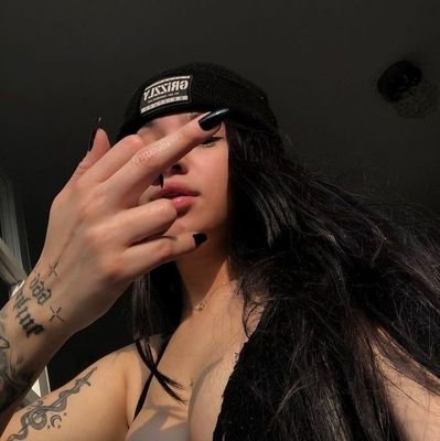 lovelyfckk's profile picture. 