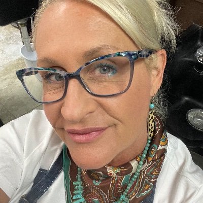 The Healthy Pj CEO 👩💼 Mom of 3 💕Happily Married 🦋Dream Maker 🔥Positive Thinker, May Rub off on You ❤️#followme #ifollowback