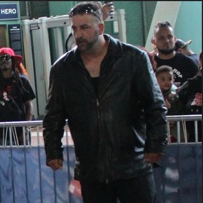 Mr NFG.....Manager of Character Development  @toswrestling1. Always need to smack someone.
https://t.co/1AAuuXxNfl