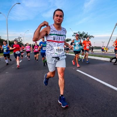 ErickFoo's profile picture. Me gusta tanto la música, que inclusive la que no me gusta, me gusta un poquito. #TheCure #HappySad  Maratonista (X12)  @BuffaloBills  #BillsMafia