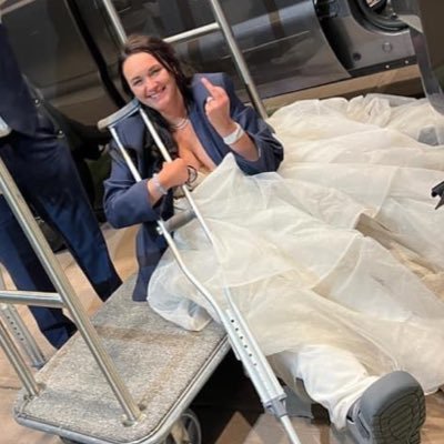 megmeg_carter's profile picture. 