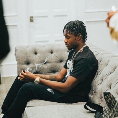 Neazty6th's profile picture. 