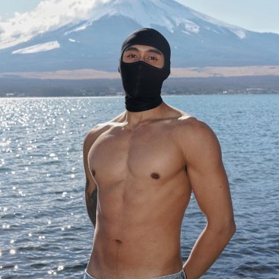 pinwadut_'s profile picture. For everything you’re looking for click the link below 👇