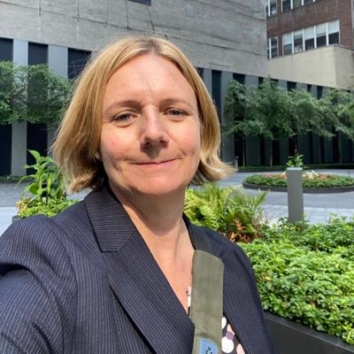Reader. Sports fan. Mum of 2. Director Australian Programs, UNICEF Australia.