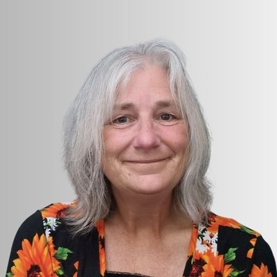 scentwithsharon's profile picture. Promoting a positive mindset and motivation, I can help you create a warm and inviting space with delightful fragrances to support your goals ⬇️⬇️