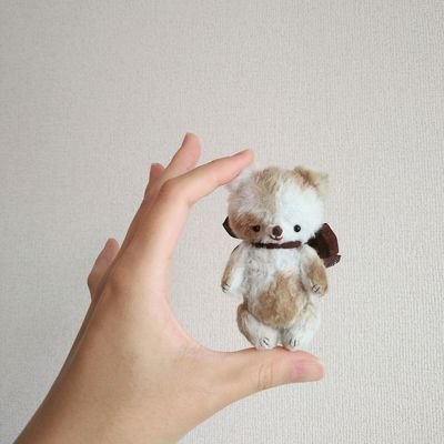 I want to give a little happiness to you guys🌠✨
手染め、手縫いのテディベアを作ってます🧸
ベアは世界各地で楽しく生息中🌍
Tedsbyにてお家探し中🏡↓（adopted＝品切れ）