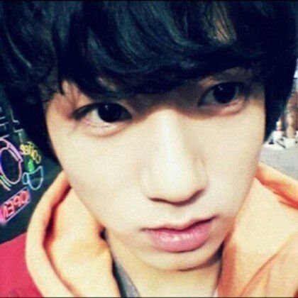 pretend like its 2008 while listening to top hits 90-00s #jungkook