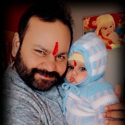 ईश्वर में विश्वास रखने वाला एक साधारण मनुष्य।