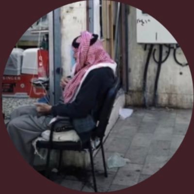لنكتب شيئآ يستحق ان يقـرا او لنصنع شيئآ يستحق ان يكتب