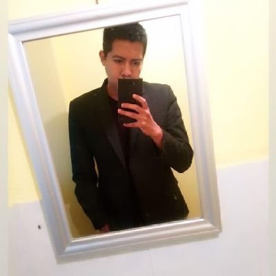 Eduardo31472939's profile picture. Licenciado en Derecho/
Defiendo la vida