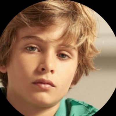 azo3991azo's profile picture. 