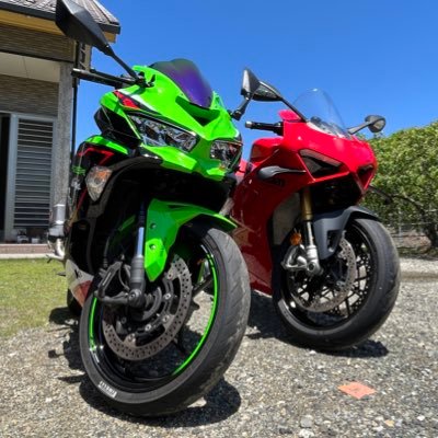 愛媛県でZX25R、パニガーレV4S、86 zn6乗ってます！ 車、バイクが好きです！よろしくお願いします🙇‍♀️ #パニガーレV4S #ZX25R #バイク女子 #看護師 #おいしいラーメンたべたい