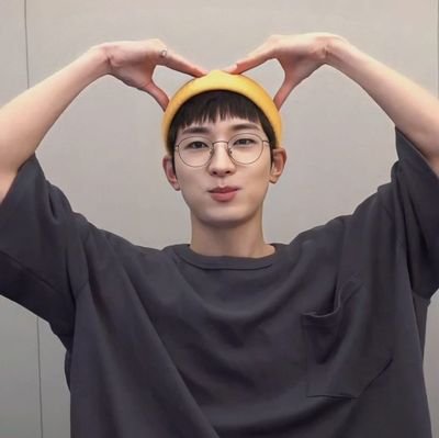 yoonyann's profile picture. ήδη πέθανε🍂