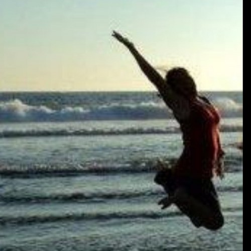 makrmeen's profile picture. Fallen down the rabbit hole for adventures in the Digitaland...