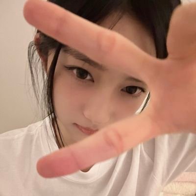 iseotreats's profile picture. a poca enjoyer. this is a mere dealing account for gyuvin and girl groups, by the way. please mention me after sending any dm.